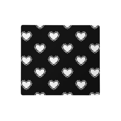 Barbed Heart Pattern Mouse Mat
