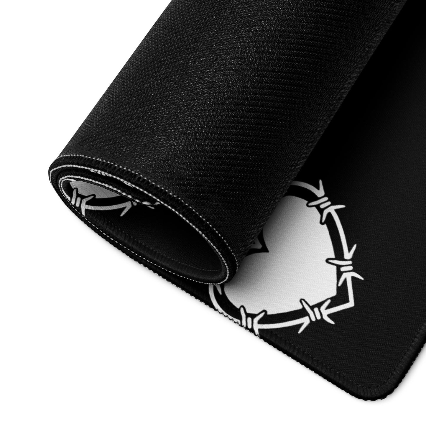 Barbed Heart Pattern Mouse Mat