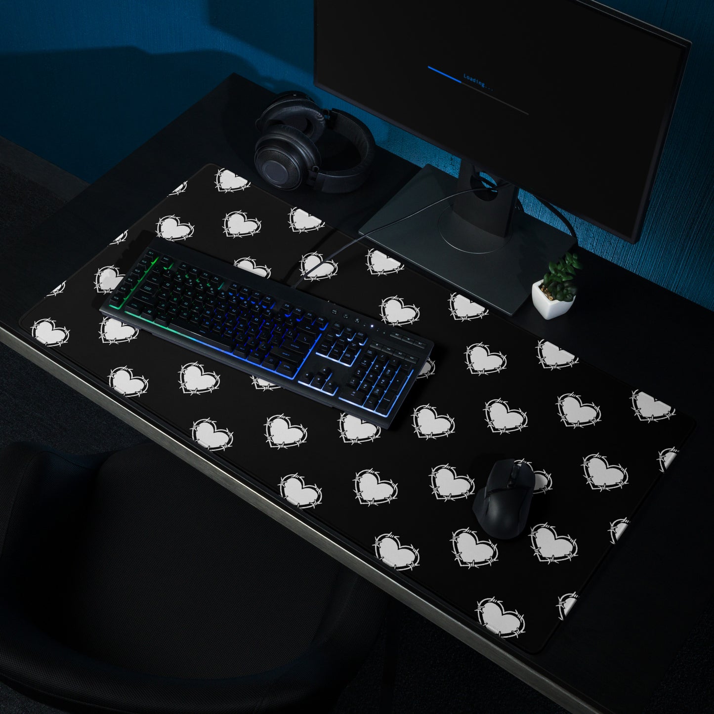 Barbed Heart Pattern Mouse Mat